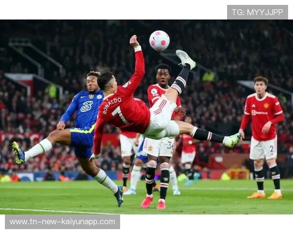 曼彻斯特联边路传切形成穿透力